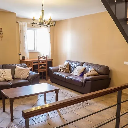 Amazing Duplex 3 Bedrooms Good Wifi With Terrace & Bbq Διαμέρισμα *